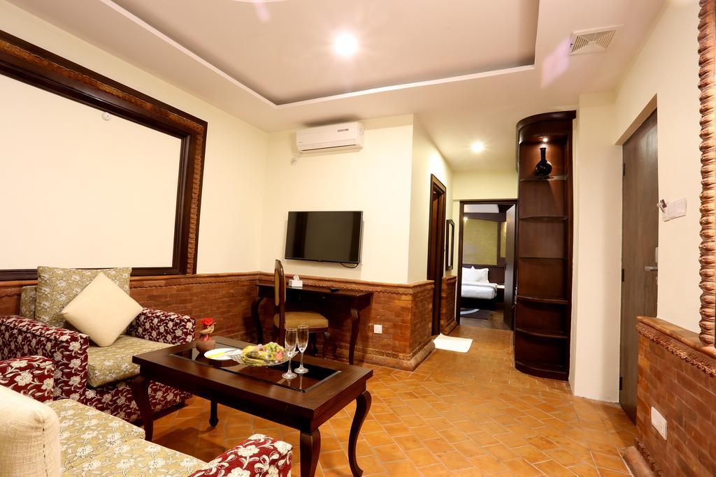 Dahlia Boutique Hotel Pokhara Exteriör bild