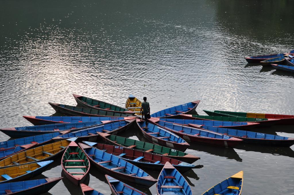 Dahlia Boutique Hotel Pokhara Exteriör bild